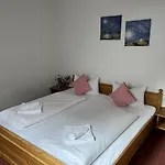 17 - Ferienresidenz Roseneck, Galeriewohnung, Mit Schwimmbad In Bei Feldberg 아파트