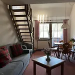 17 - Ferienresidenz Roseneck, Galeriewohnung, Mit Schwimmbad In Bei Feldberg *